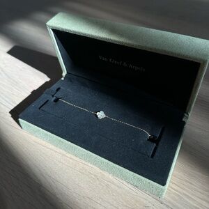 Vancleef & Arpels Sweet Alhambra bracelet